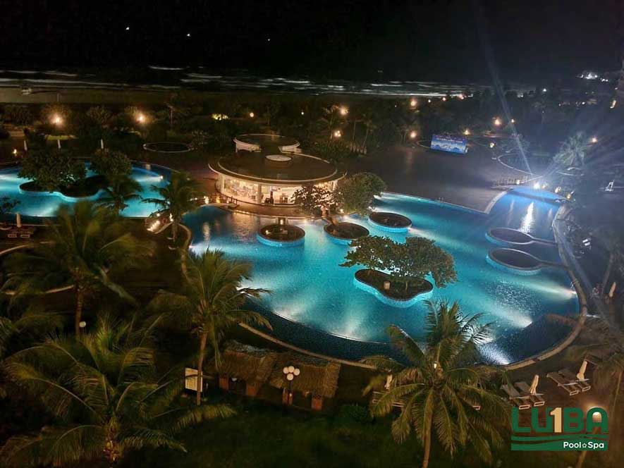 Thiết kế bể bơi cho Resort
